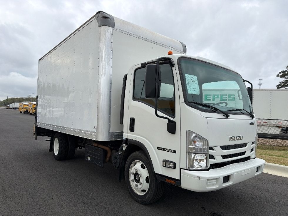 Medium Duty Box Truck-Light and Medium Duty Trucks-Isuzu-2022-NRR-Shreveport-LA-125,816\n\t\tmiles-$ 48,250 - Image 1