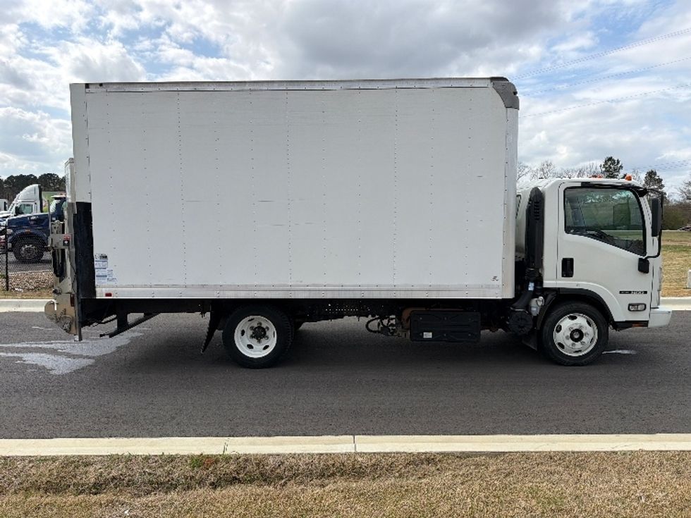 Medium Duty Box Truck-Light and Medium Duty Trucks-Isuzu-2022-NRR-Shreveport-LA-125,816\n\t\tmiles-$ 48,250 - Image 15