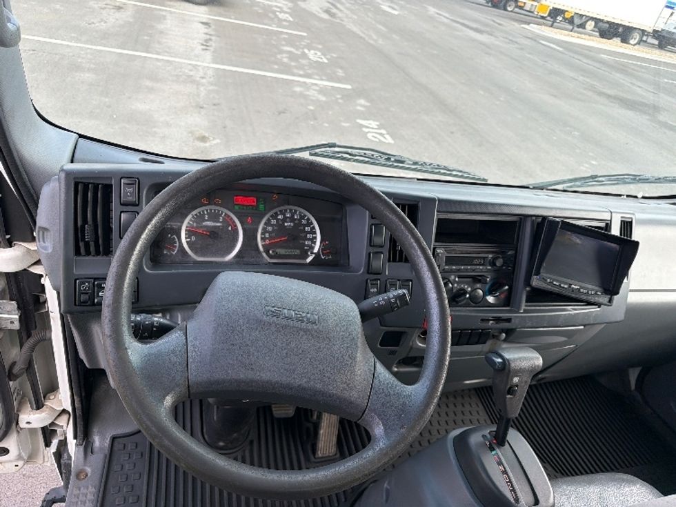 Medium Duty Box Truck-Light and Medium Duty Trucks-Isuzu-2022-NRR-Shreveport-LA-125,816\n\t\tmiles-$ 48,250 - Image 18