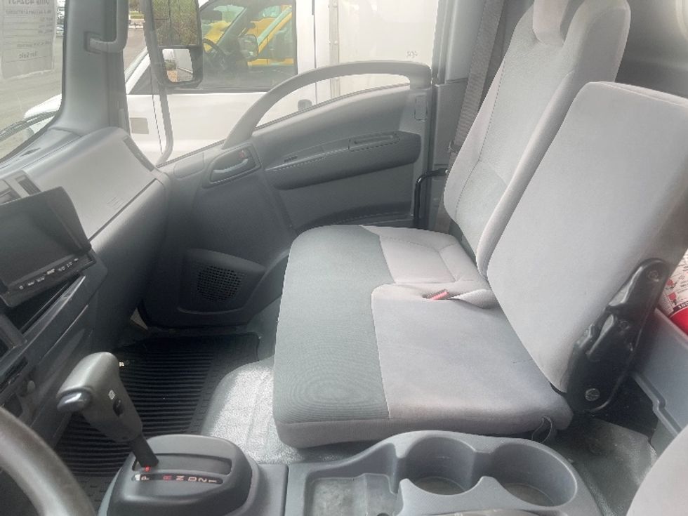 Medium Duty Box Truck-Light and Medium Duty Trucks-Isuzu-2022-NRR-Shreveport-LA-125,816\n\t\tmiles-$ 48,250 - Image 19