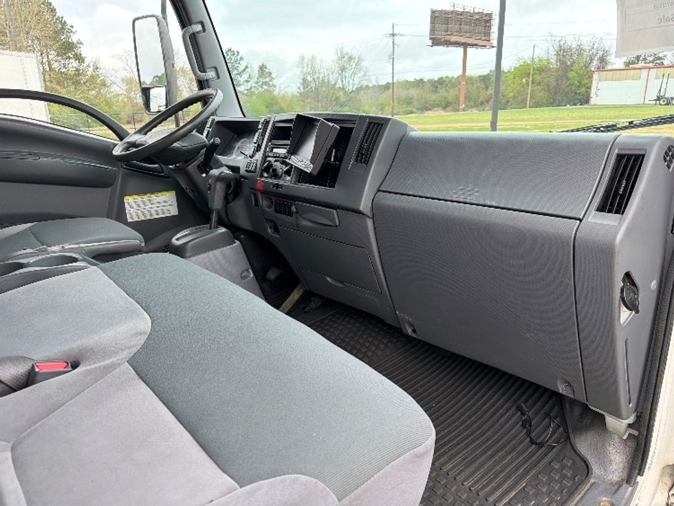 Medium Duty Box Truck-Light and Medium Duty Trucks-Isuzu-2022-NRR-Shreveport-LA-125,816\n\t\tmiles-$ 48,250 - Image 21
