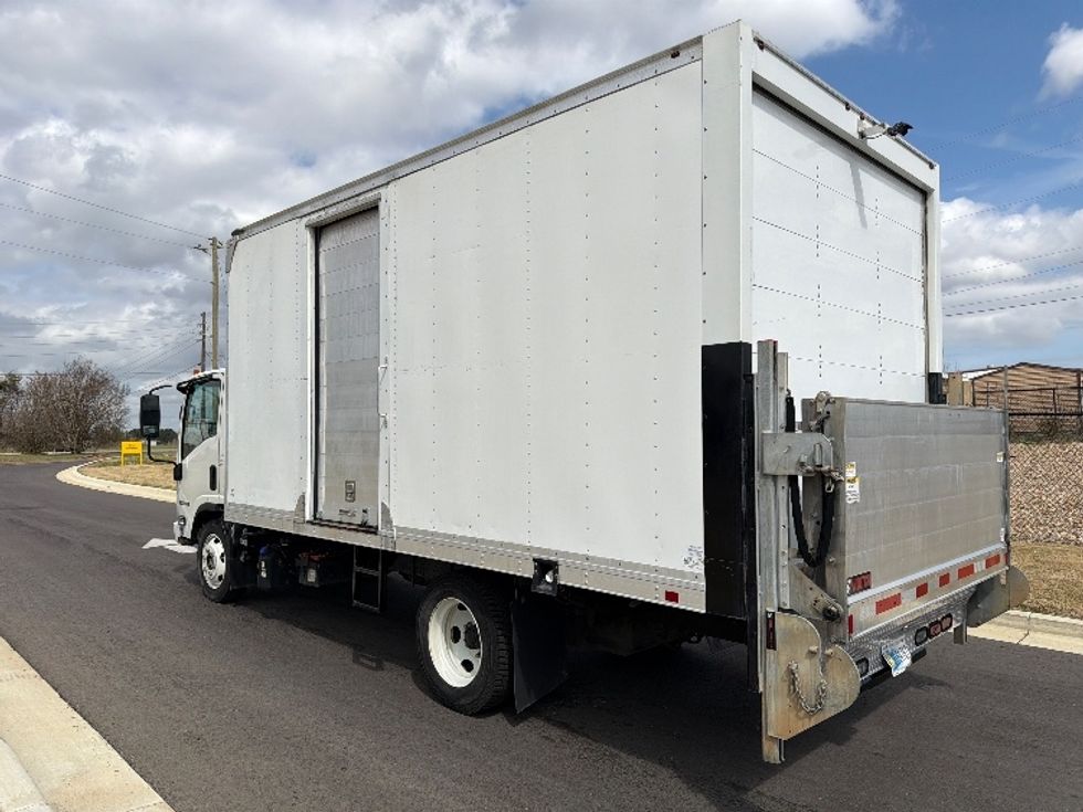 Medium Duty Box Truck-Light and Medium Duty Trucks-Isuzu-2022-NRR-Shreveport-LA-125,816\n\t\tmiles-$ 48,250 - Image 6