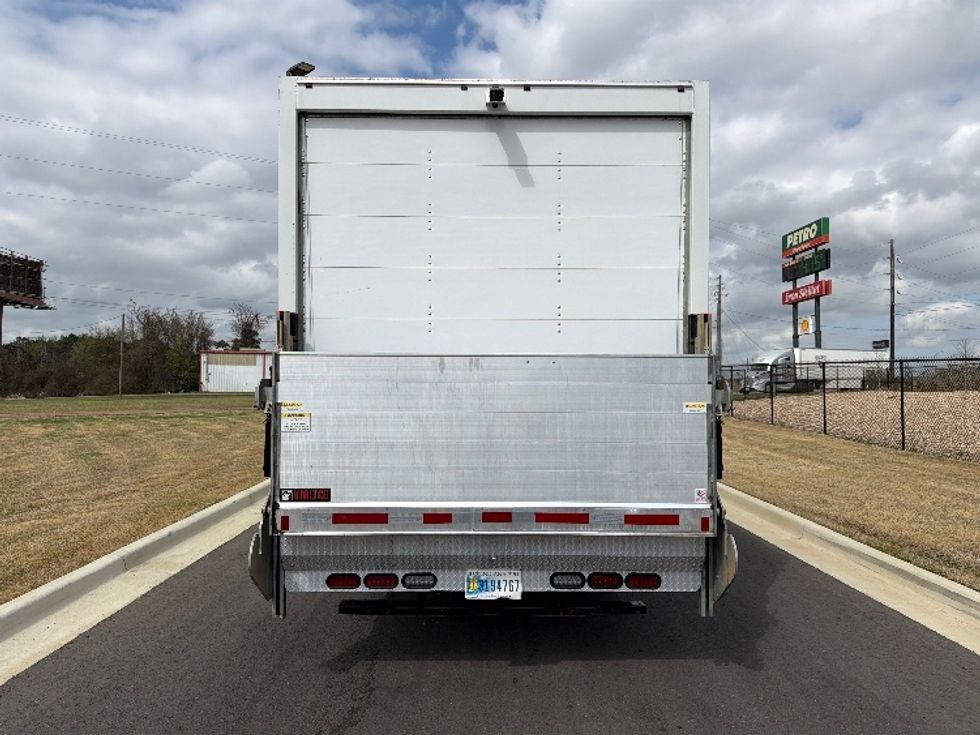 Medium Duty Box Truck-Light and Medium Duty Trucks-Isuzu-2022-NRR-Shreveport-LA-125,816\n\t\tmiles-$ 48,250 - Image 7