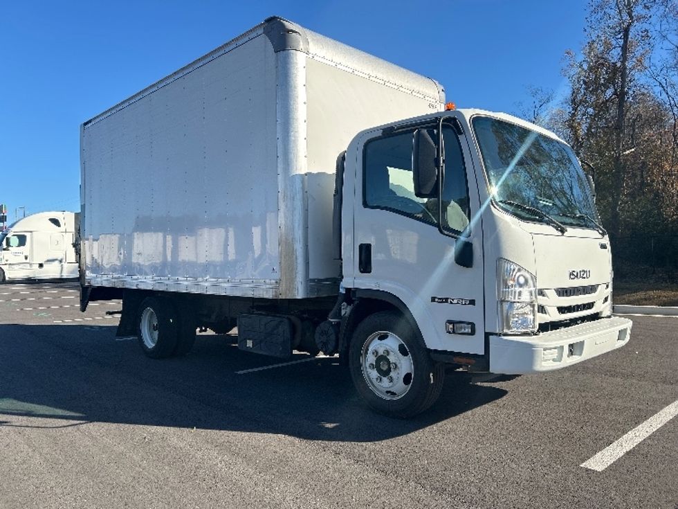 Medium Duty Box Truck-Light and Medium Duty Trucks-Isuzu-2022-NRR-Shreveport-LA-181,266\n\t\tmiles-$ 38,000 - Image 1
