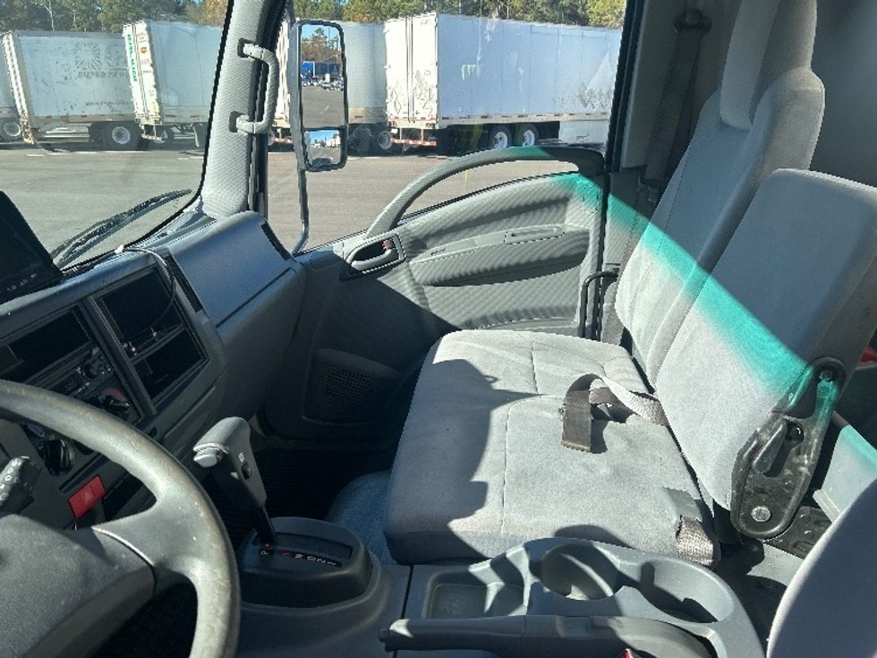 Medium Duty Box Truck-Light and Medium Duty Trucks-Isuzu-2022-NRR-Shreveport-LA-181,266\n\t\tmiles-$ 38,000 - Image 19