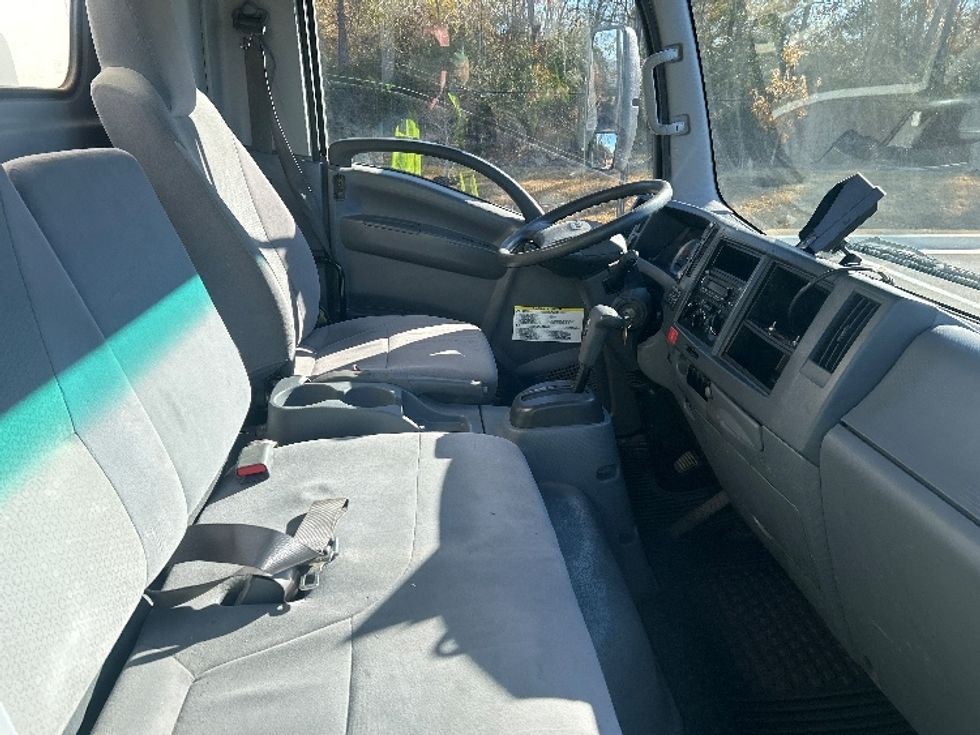 Medium Duty Box Truck-Light and Medium Duty Trucks-Isuzu-2022-NRR-Shreveport-LA-181,266\n\t\tmiles-$ 38,000 - Image 22