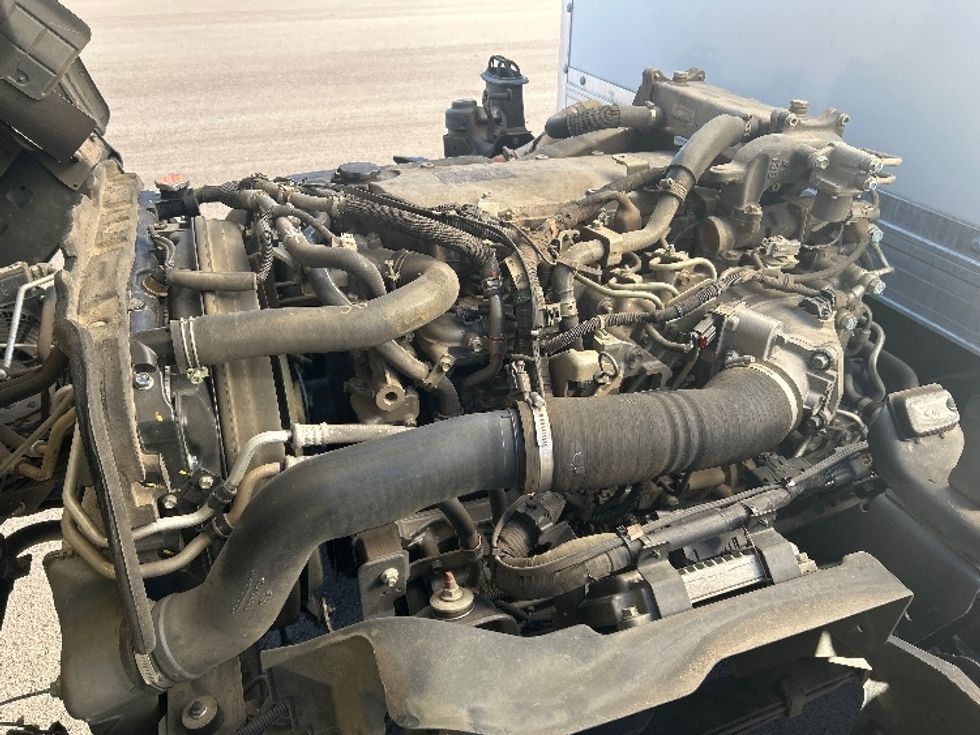 Medium Duty Box Truck-Light and Medium Duty Trucks-Isuzu-2022-NRR-Shreveport-LA-181,266\n\t\tmiles-$ 38,000 - Image 24