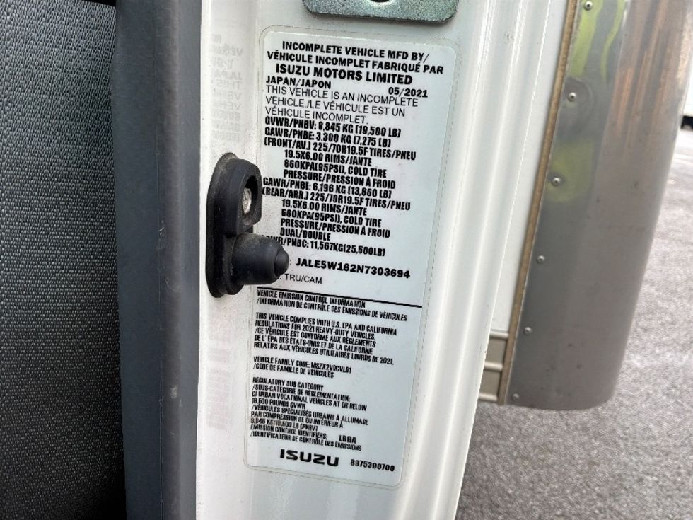 Medium Duty Box Truck-Light and Medium Duty Trucks-Isuzu-2022-NRR-Ste-Foy-PQ-282,850\n\t\tkm-$ 43,000 - Image 25