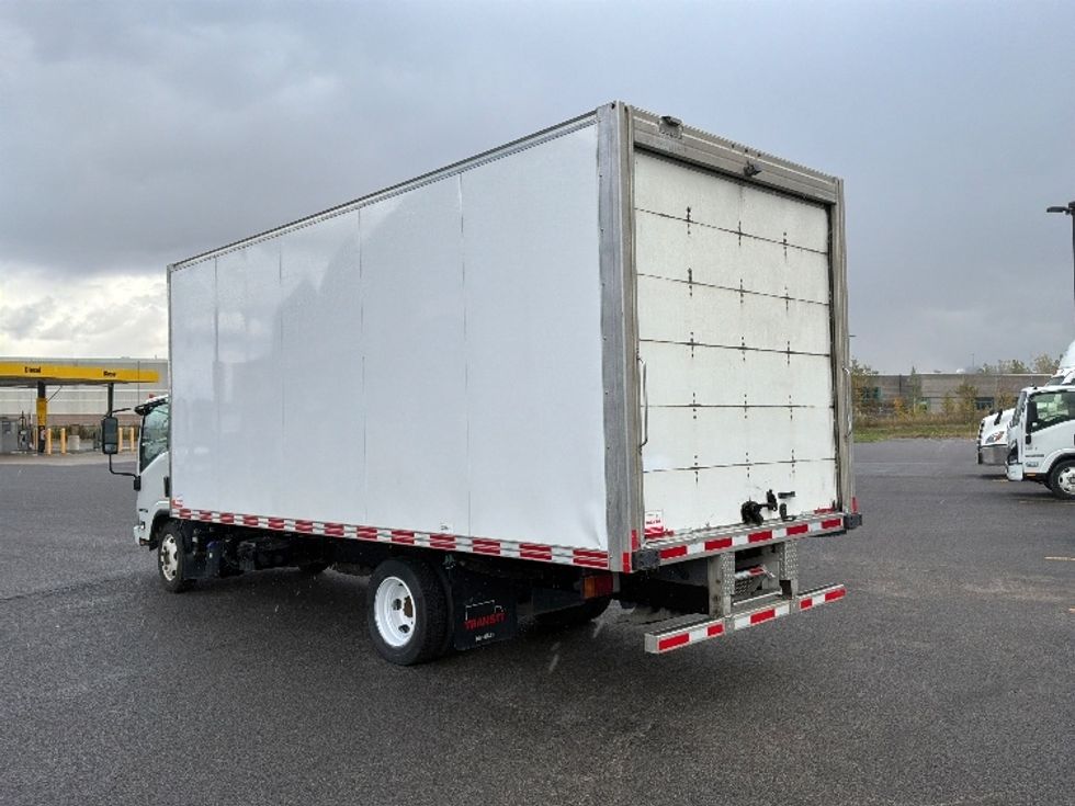 Medium Duty Box Truck-Light and Medium Duty Trucks-Isuzu-2022-NRR-Ste-Foy-PQ-282,850\n\t\tkm-$ 43,000 - Image 6