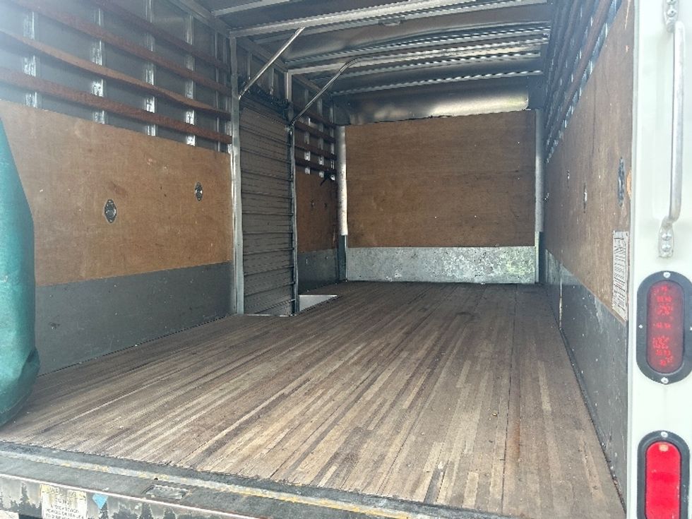 Medium Duty Box Truck-Light and Medium Duty Trucks-Isuzu-2022-NRR-Tampa-FL-123,468\n\t\tmiles-$ 41,000 - Image 11