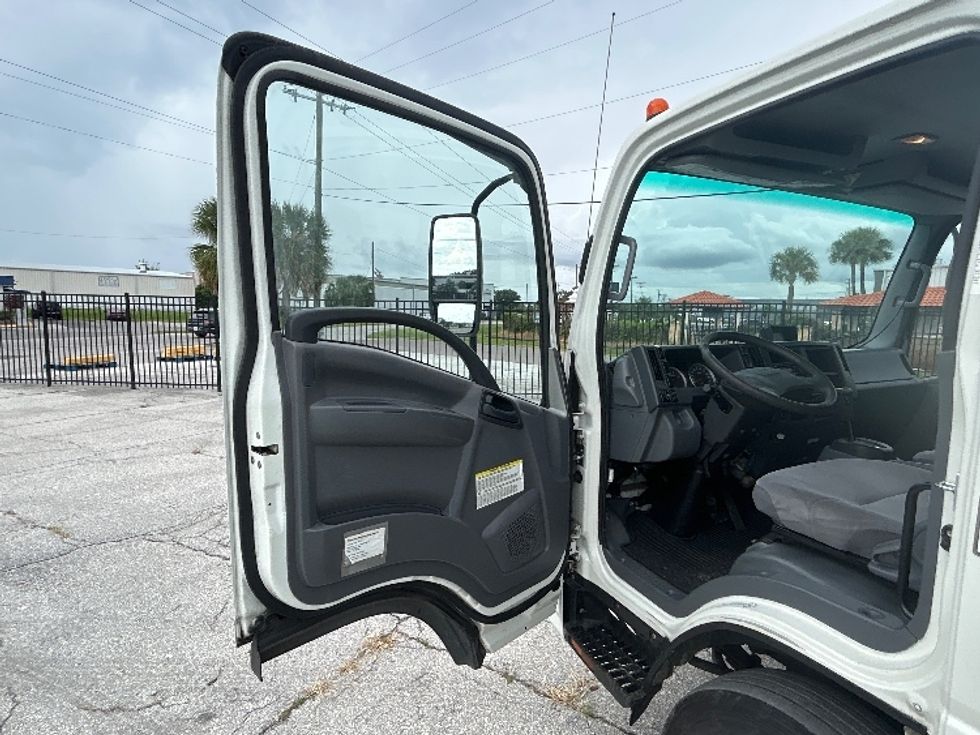 Medium Duty Box Truck-Light and Medium Duty Trucks-Isuzu-2022-NRR-Tampa-FL-123,468\n\t\tmiles-$ 41,000 - Image 15