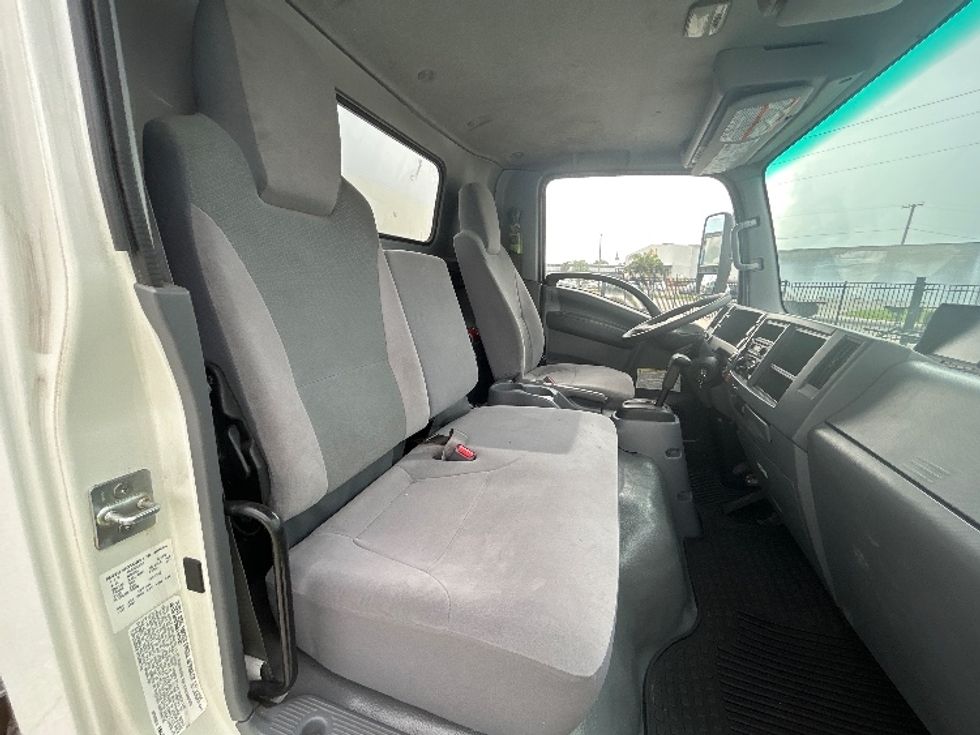 Medium Duty Box Truck-Light and Medium Duty Trucks-Isuzu-2022-NRR-Tampa-FL-123,468\n\t\tmiles-$ 41,000 - Image 21