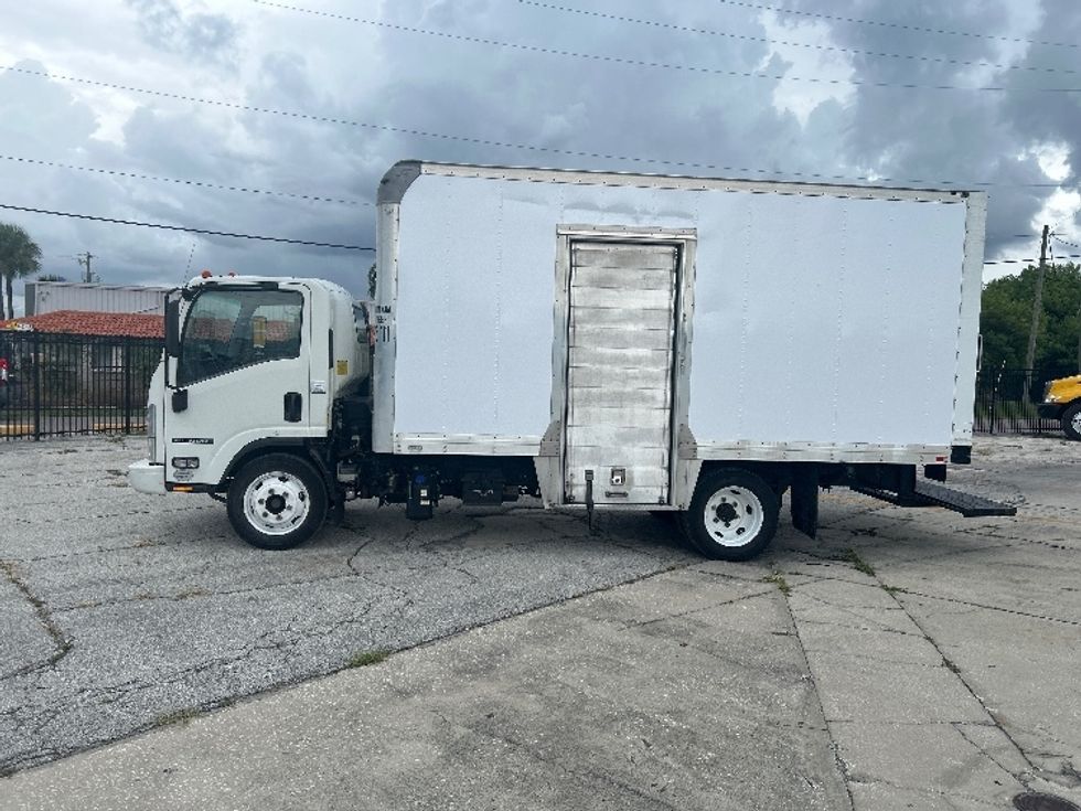 Medium Duty Box Truck-Light and Medium Duty Trucks-Isuzu-2022-NRR-Tampa-FL-123,468\n\t\tmiles-$ 41,000 - Image 4