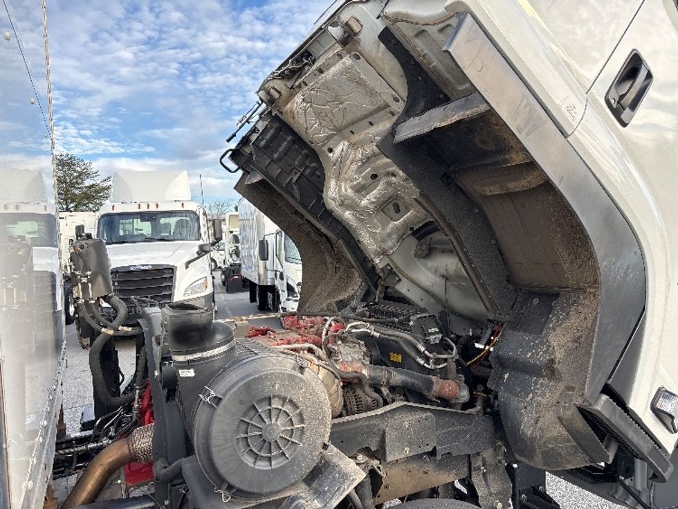 Medium Duty Box Truck-Light and Medium Duty Trucks-Isuzu-2023-FTR-Greensboro-NC-121,320\n\t\tmiles-$ 77,500 - Image 23