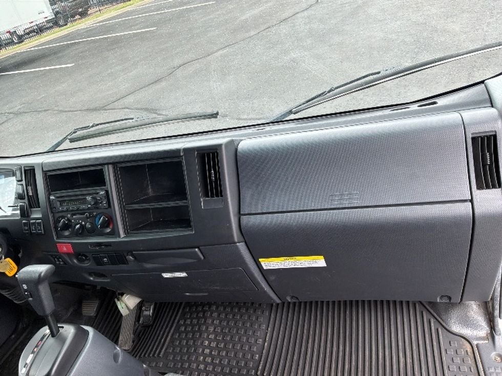 Medium Duty Box Truck-Light and Medium Duty Trucks-Isuzu-2023-NQR-Colorado Springs-CO-23,112\n\t\tmiles-$ 69,750 - Image 21