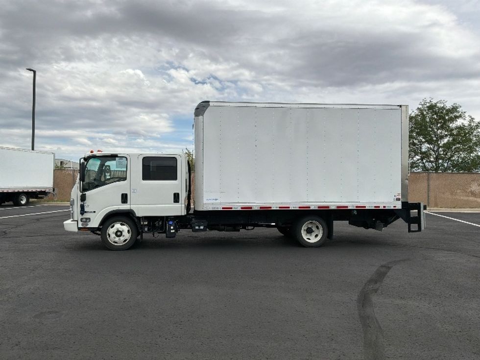 Medium Duty Box Truck-Light and Medium Duty Trucks-Isuzu-2023-NQR-Colorado Springs-CO-23,112\n\t\tmiles-$ 69,750 - Image 4