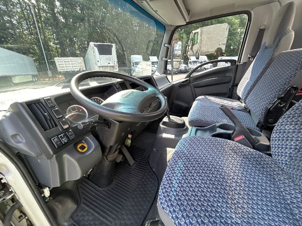 Medium Duty Box Truck-Light and Medium Duty Trucks-Isuzu-2023-NQR-Forest Park-GA-190,526\n\t\tmiles-$ 35,250 - Image 17