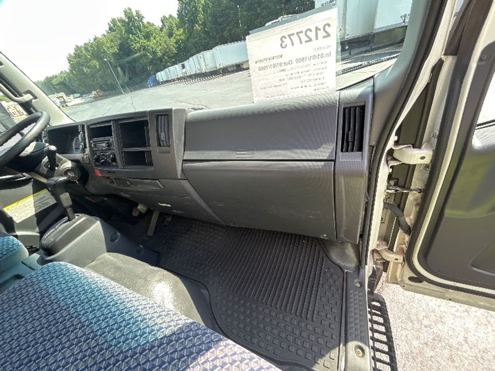 Medium Duty Box Truck-Light and Medium Duty Trucks-Isuzu-2023-NQR-Forest Park-GA-190,526\n\t\tmiles-$ 35,250 - Image 21