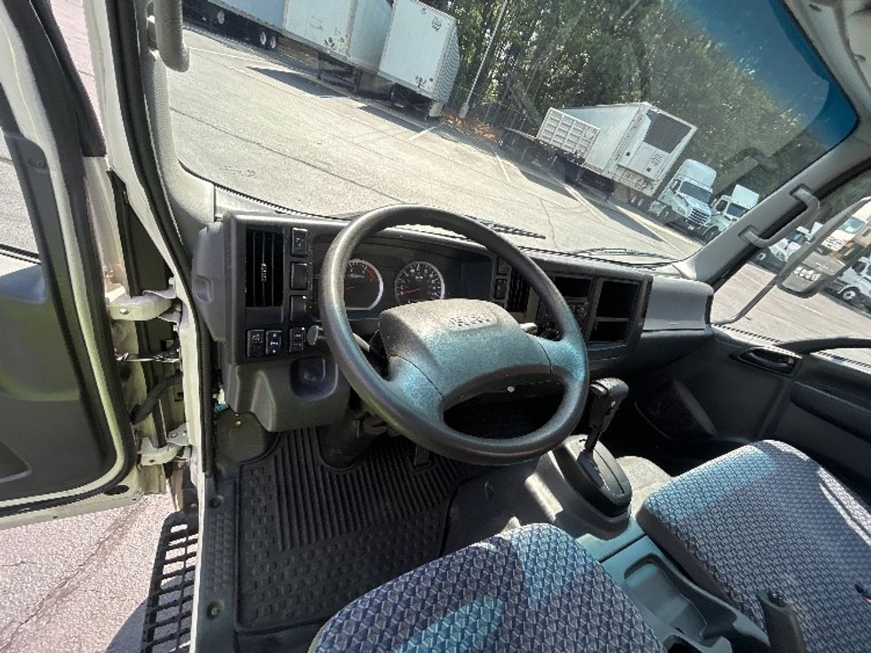 Medium Duty Box Truck-Light and Medium Duty Trucks-Isuzu-2023-NQR-Forest Park-GA-205,525\n\t\tmiles-$ 32,500 - Image 17