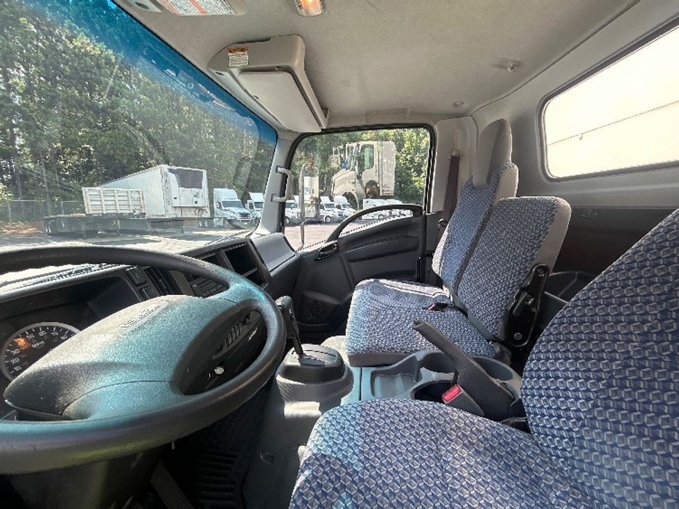 Medium Duty Box Truck-Light and Medium Duty Trucks-Isuzu-2023-NQR-Forest Park-GA-205,525\n\t\tmiles-$ 32,500 - Image 19