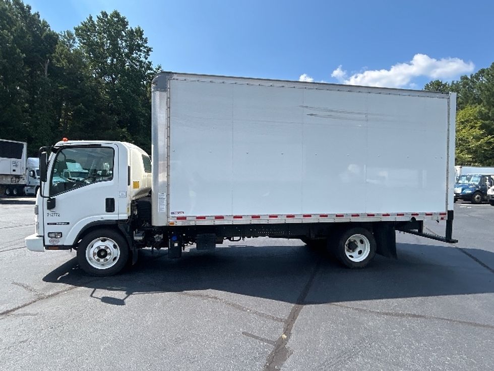 Medium Duty Box Truck-Light and Medium Duty Trucks-Isuzu-2023-NQR-Forest Park-GA-205,525\n\t\tmiles-$ 32,500 - Image 4