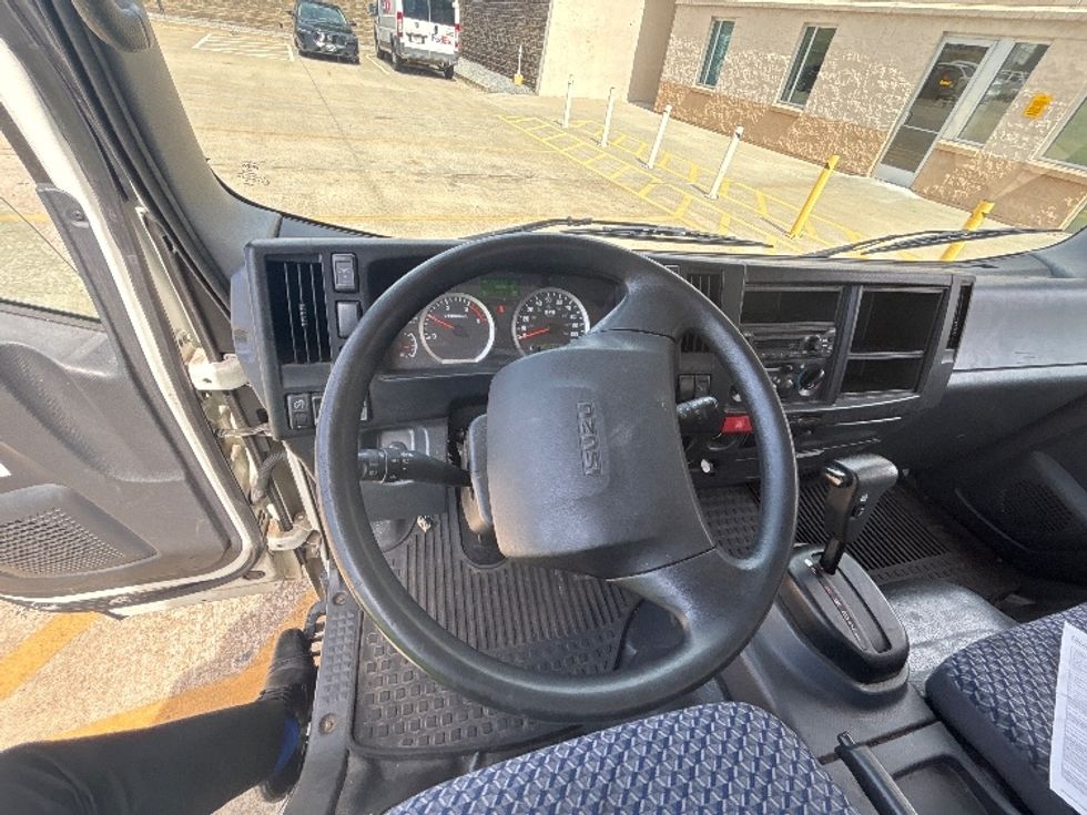 Medium Duty Box Truck-Light and Medium Duty Trucks-Isuzu-2023-NQR-Forest Park-GA-206,354\n\t\tmiles-$ 32,500 - Image 16
