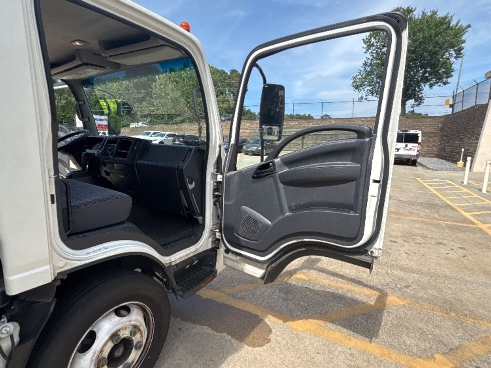 Medium Duty Box Truck-Light and Medium Duty Trucks-Isuzu-2023-NQR-Forest Park-GA-206,354\n\t\tmiles-$ 32,500 - Image 19