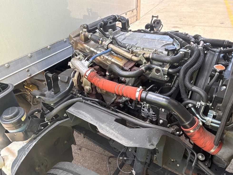 Medium Duty Box Truck-Light and Medium Duty Trucks-Isuzu-2023-NQR-Forest Park-GA-206,354\n\t\tmiles-$ 32,500 - Image 22
