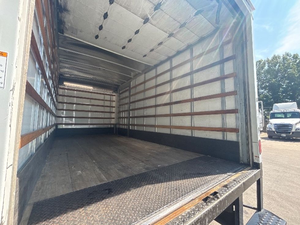 Medium Duty Box Truck-Light and Medium Duty Trucks-Isuzu-2023-NQR-Forest Park-GA-209,602\n\t\tmiles-$ 31,750 - Image 12