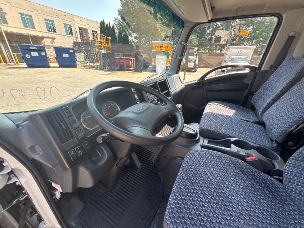 Medium Duty Box Truck-Light and Medium Duty Trucks-Isuzu-2023-NQR-Forest Park-GA-209,602\n\t\tmiles-$ 31,750 - Image 17
