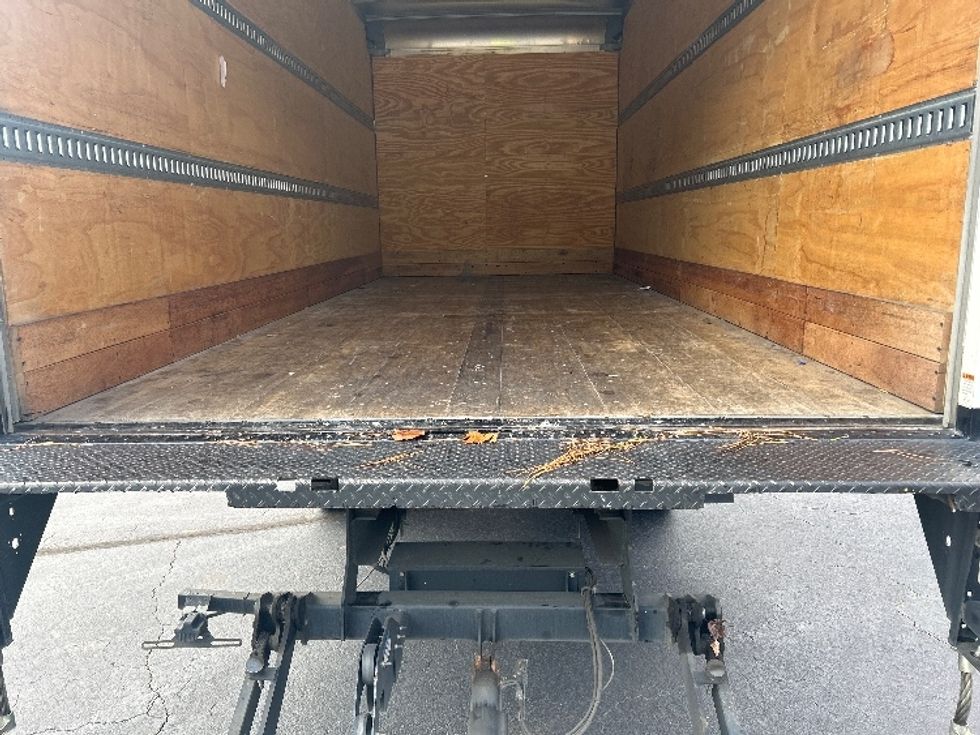 Medium Duty Box Truck-Light and Medium Duty Trucks-Isuzu-2023-NQR-Kennesaw-GA-95,346\n\t\tmiles-$ 59,500 - Image 10