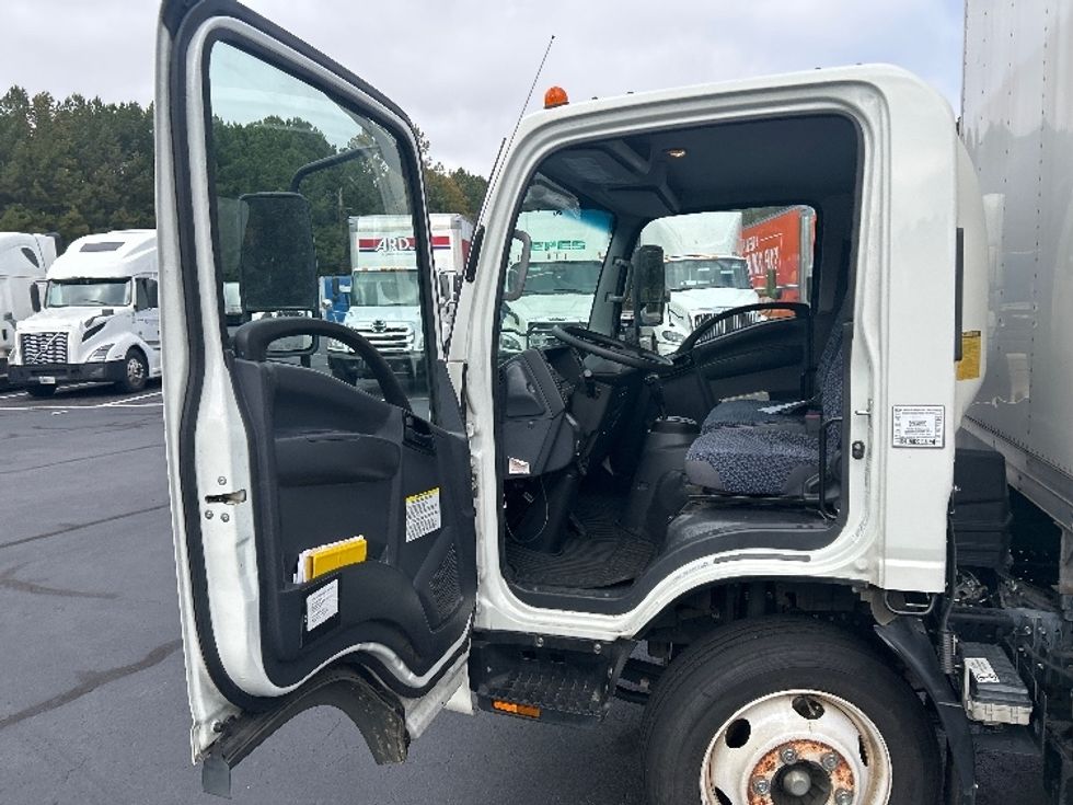Medium Duty Box Truck-Light and Medium Duty Trucks-Isuzu-2023-NQR-Kennesaw-GA-95,346\n\t\tmiles-$ 59,500 - Image 16