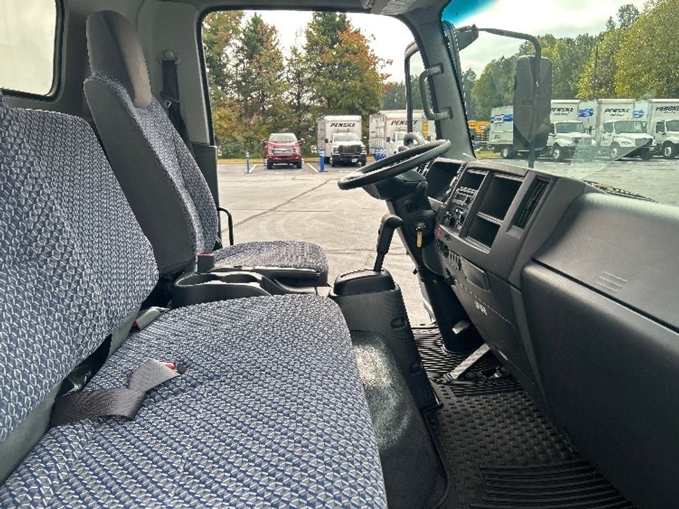 Medium Duty Box Truck-Light and Medium Duty Trucks-Isuzu-2023-NQR-Kennesaw-GA-95,346\n\t\tmiles-$ 59,500 - Image 22