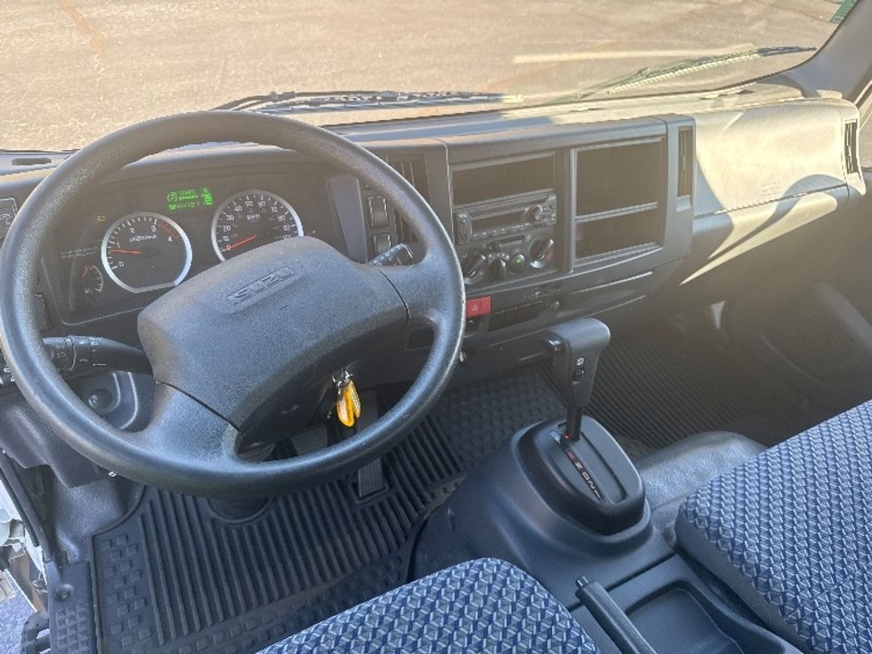Medium Duty Box Truck-Light and Medium Duty Trucks-Isuzu-2023-NQR-Kennesaw-GA-98,190\n\t\tmiles-$ 59,000 - Image 18