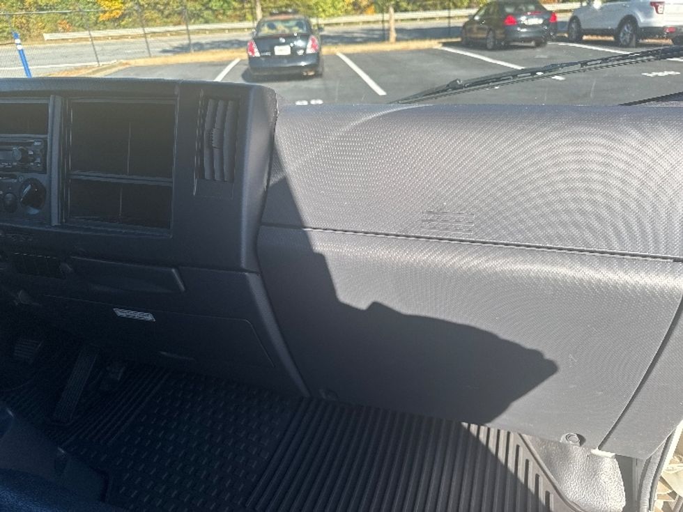 Medium Duty Box Truck-Light and Medium Duty Trucks-Isuzu-2023-NQR-Kennesaw-GA-98,190\n\t\tmiles-$ 59,000 - Image 21