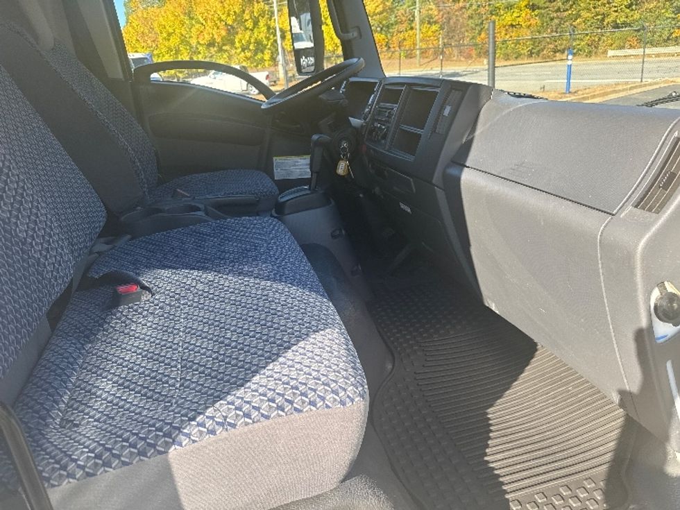 Medium Duty Box Truck-Light and Medium Duty Trucks-Isuzu-2023-NQR-Kennesaw-GA-98,190\n\t\tmiles-$ 59,000 - Image 22