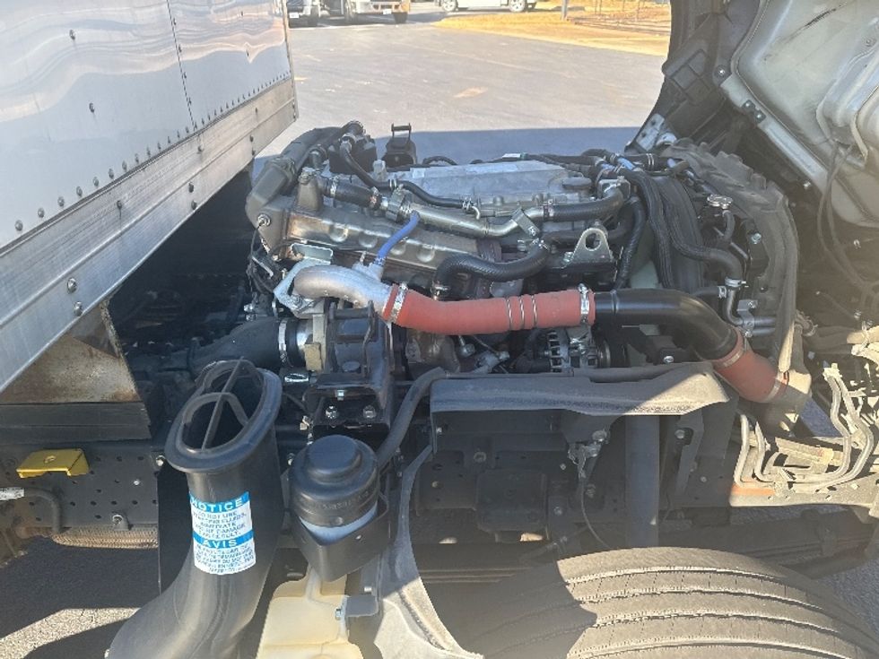 Medium Duty Box Truck-Light and Medium Duty Trucks-Isuzu-2023-NQR-Kennesaw-GA-98,190\n\t\tmiles-$ 59,000 - Image 23