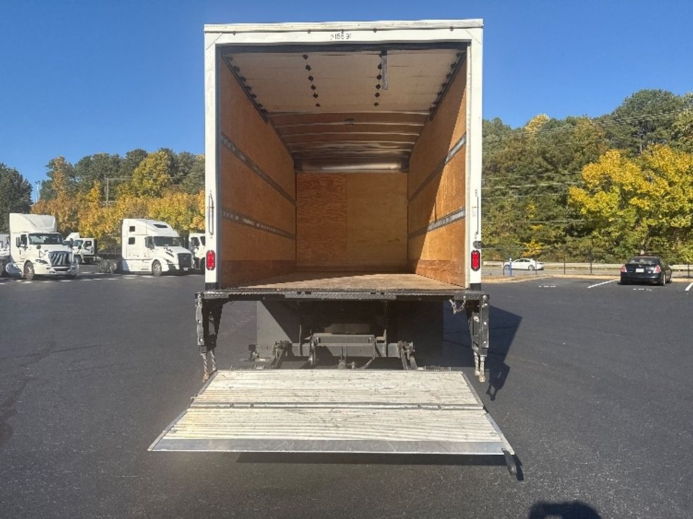 Medium Duty Box Truck-Light and Medium Duty Trucks-Isuzu-2023-NQR-Kennesaw-GA-98,190\n\t\tmiles-$ 59,000 - Image 9