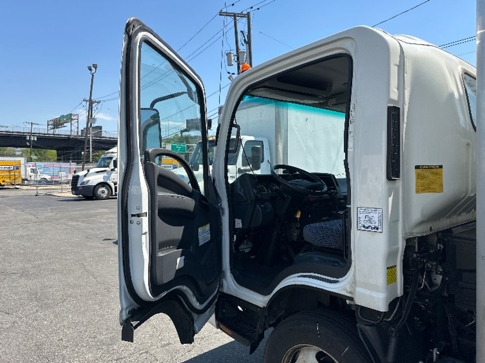 Medium Duty Box Truck-Light and Medium Duty Trucks-Isuzu-2023-NQR-North Bergen-NJ-50,966\n\t\tmiles-$ 59,500 - Image 16