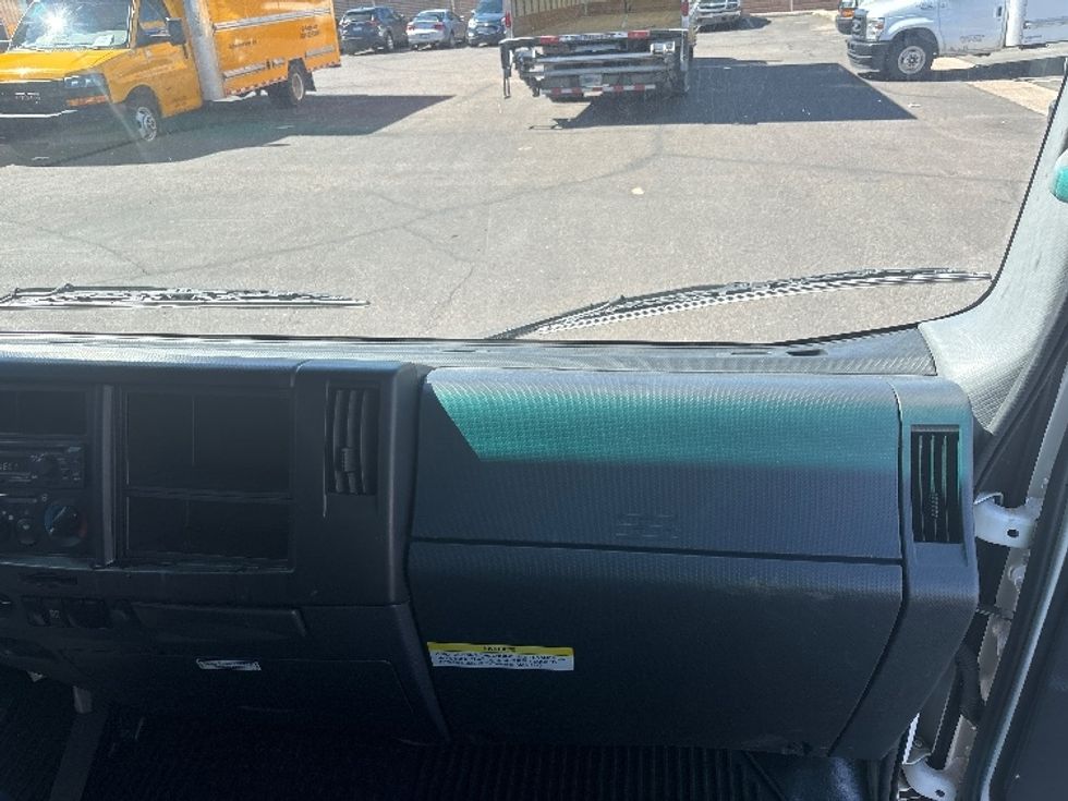Medium Duty Box Truck-Light and Medium Duty Trucks-Isuzu-2023-NQR-Phoenix-AZ-25,724\n\t\tmiles-$ 71,500 - Image 21