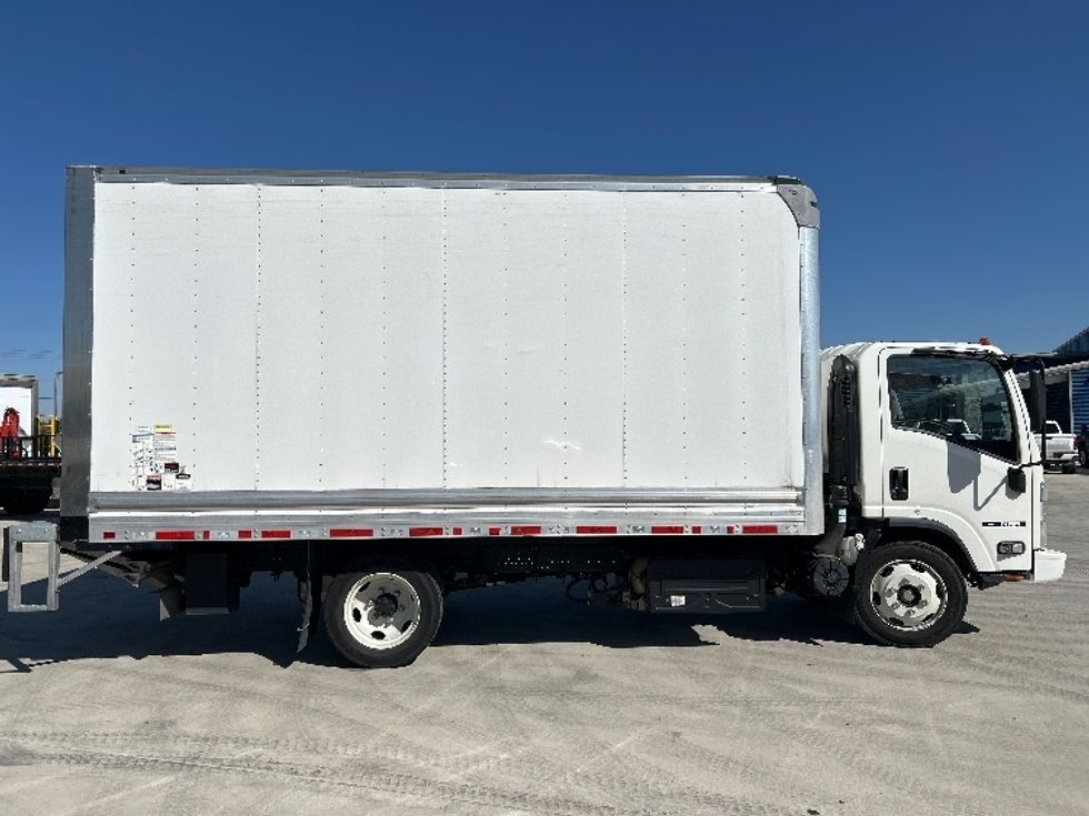 Medium Duty Box Truck-Light and Medium Duty Trucks-Isuzu-2023-NRR-Greeley-CO-28,551\n\t\tmiles-$ 66,500 - Image 15