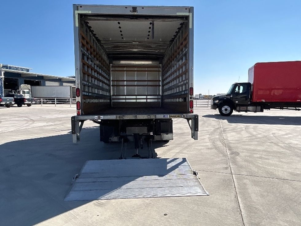 Medium Duty Box Truck-Light and Medium Duty Trucks-Isuzu-2023-NRR-Greeley-CO-28,551\n\t\tmiles-$ 66,500 - Image 9