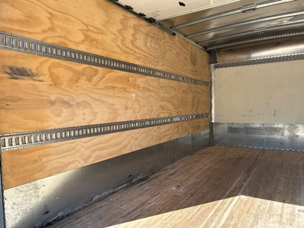 Medium Duty Box Truck-Light and Medium Duty Trucks-Isuzu-2023-NRR-New Bedford-MA-43,458\n\t\tmiles-$ 56,750 - Image 11