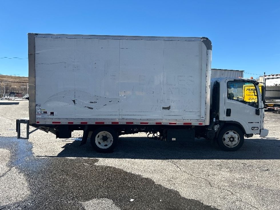 Medium Duty Box Truck-Light and Medium Duty Trucks-Isuzu-2023-NRR-New Bedford-MA-43,458\n\t\tmiles-$ 56,750 - Image 15