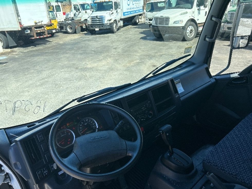 Medium Duty Box Truck-Light and Medium Duty Trucks-Isuzu-2023-NRR-New Bedford-MA-43,458\n\t\tmiles-$ 56,750 - Image 18
