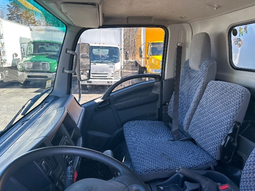 Medium Duty Box Truck-Light and Medium Duty Trucks-Isuzu-2023-NRR-New Bedford-MA-43,458\n\t\tmiles-$ 56,750 - Image 19