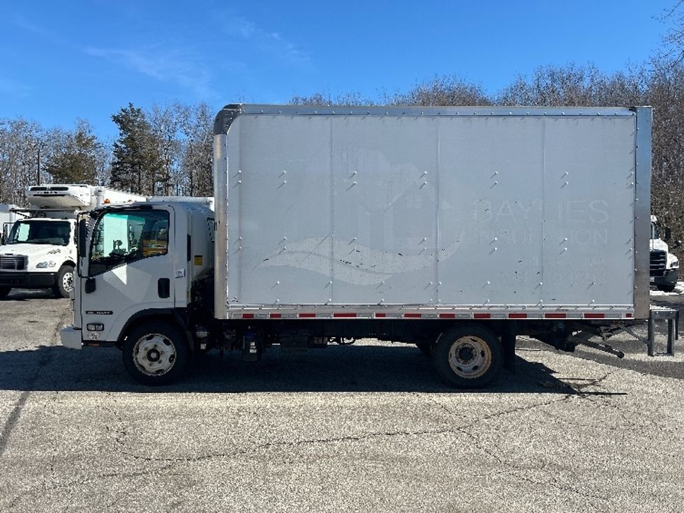 Medium Duty Box Truck-Light and Medium Duty Trucks-Isuzu-2023-NRR-New Bedford-MA-43,458\n\t\tmiles-$ 56,750 - Image 4