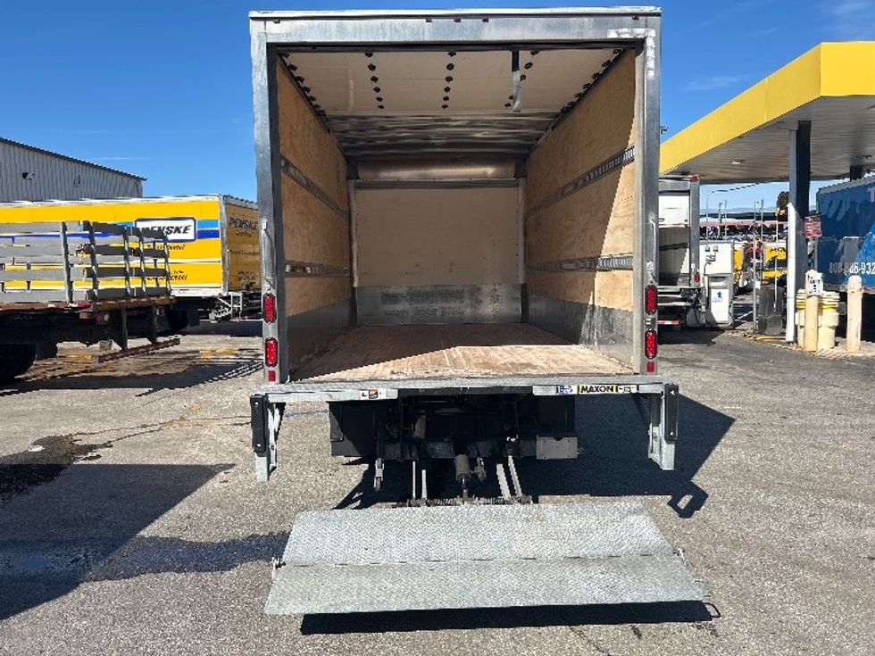 Medium Duty Box Truck-Light and Medium Duty Trucks-Isuzu-2023-NRR-New Bedford-MA-43,458\n\t\tmiles-$ 56,750 - Image 9