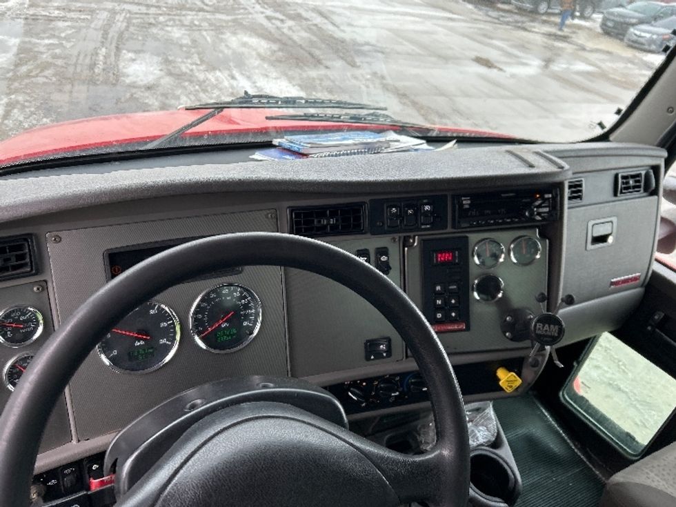 Medium Duty Box Truck-Light and Medium Duty Trucks-Kenworth-2016-T270-Sturtevant-WI-267,236\n\t\tmiles-$ 35,250 - Image 18