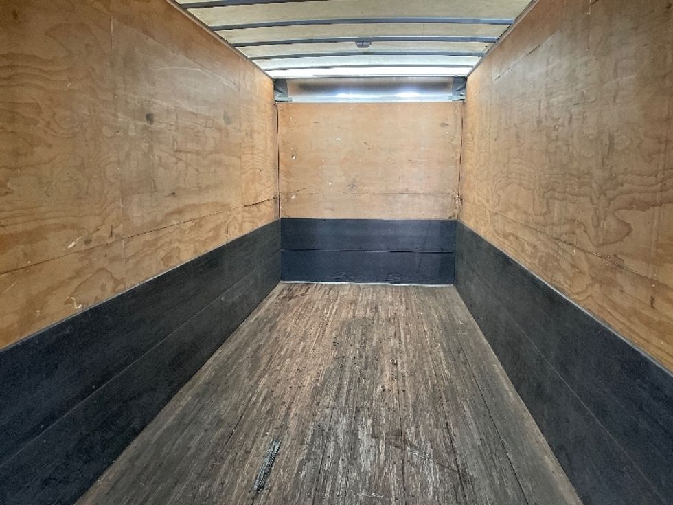 Medium Duty Box Truck-Light and Medium Duty Trucks-Kenworth-2017-T270-Wilsonville-OR-299,776\n\t\tmiles-$ 33,750 - Image 10
